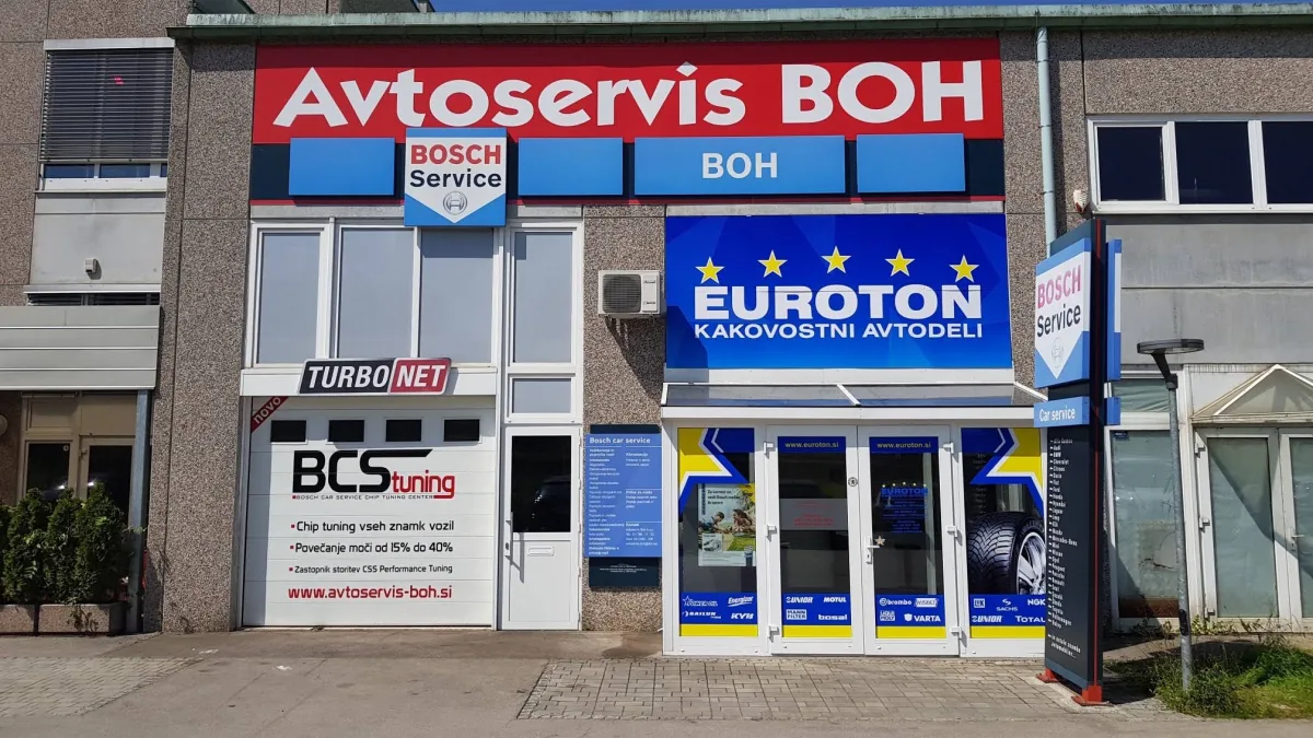 Exterior of Avtoservis BOH in Grosuplje, with a Bosch Car Service sign.