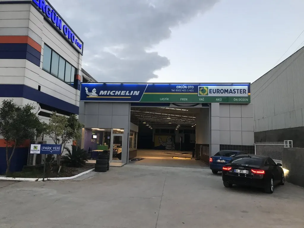 Фотография мастерской Ergün Otomotiv — сервисный партнёр Tesla.