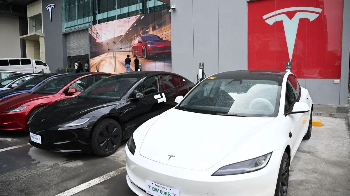 Сервисный центр Tesla в Аване.