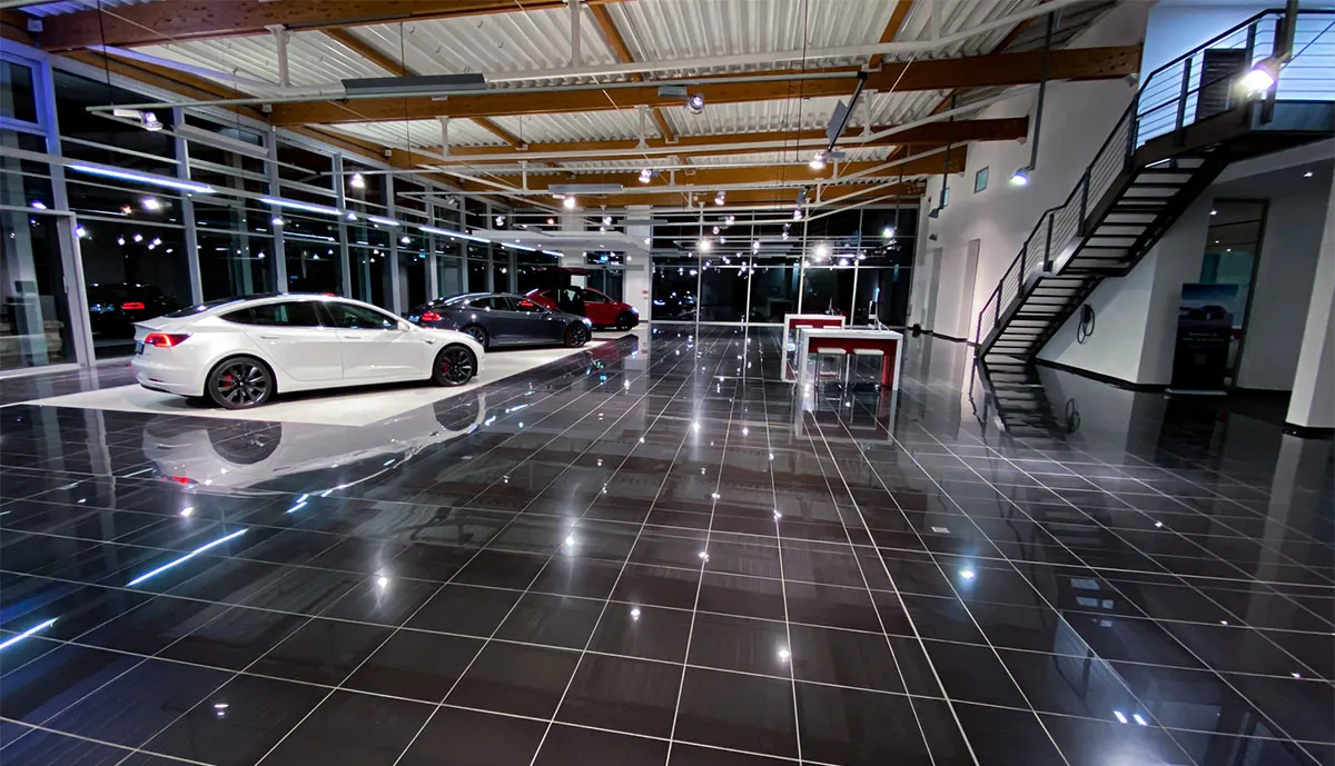 Зал центра Tesla на Saarburger Ring в Мангейме