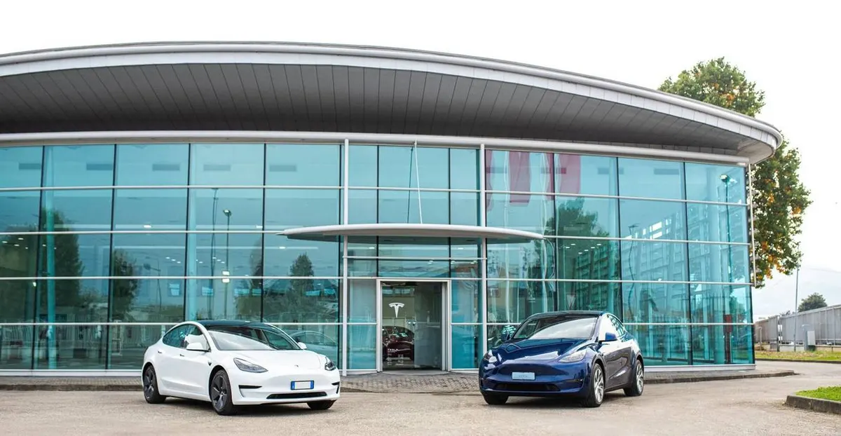 Сервисный центр Tesla в Турине.