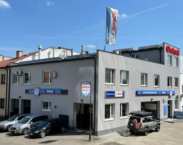 Warsztat Gładysek Bosch Car Service obsługujący Tesle.