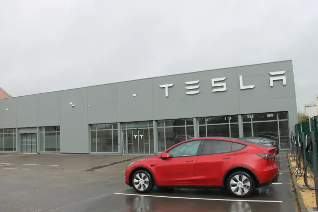 centre Tesla on avenue Charles de Gaulle à Pulnoy.
