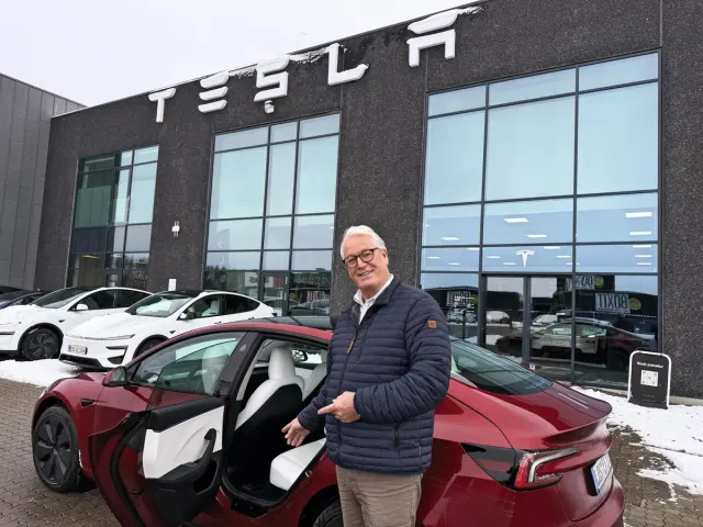 Teslas servicecenter i Køge.