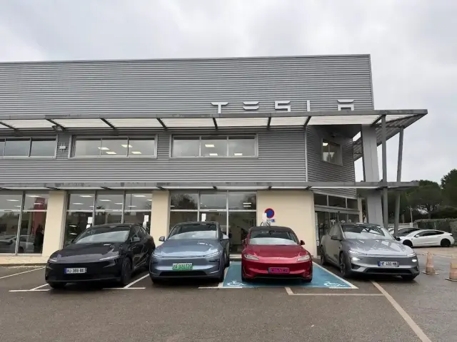 centre Tesla on Rue Ettore Bugatti à Montpellier.