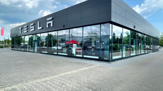 Tesla-Center an der Sudetenstraße in Braunschweig.
